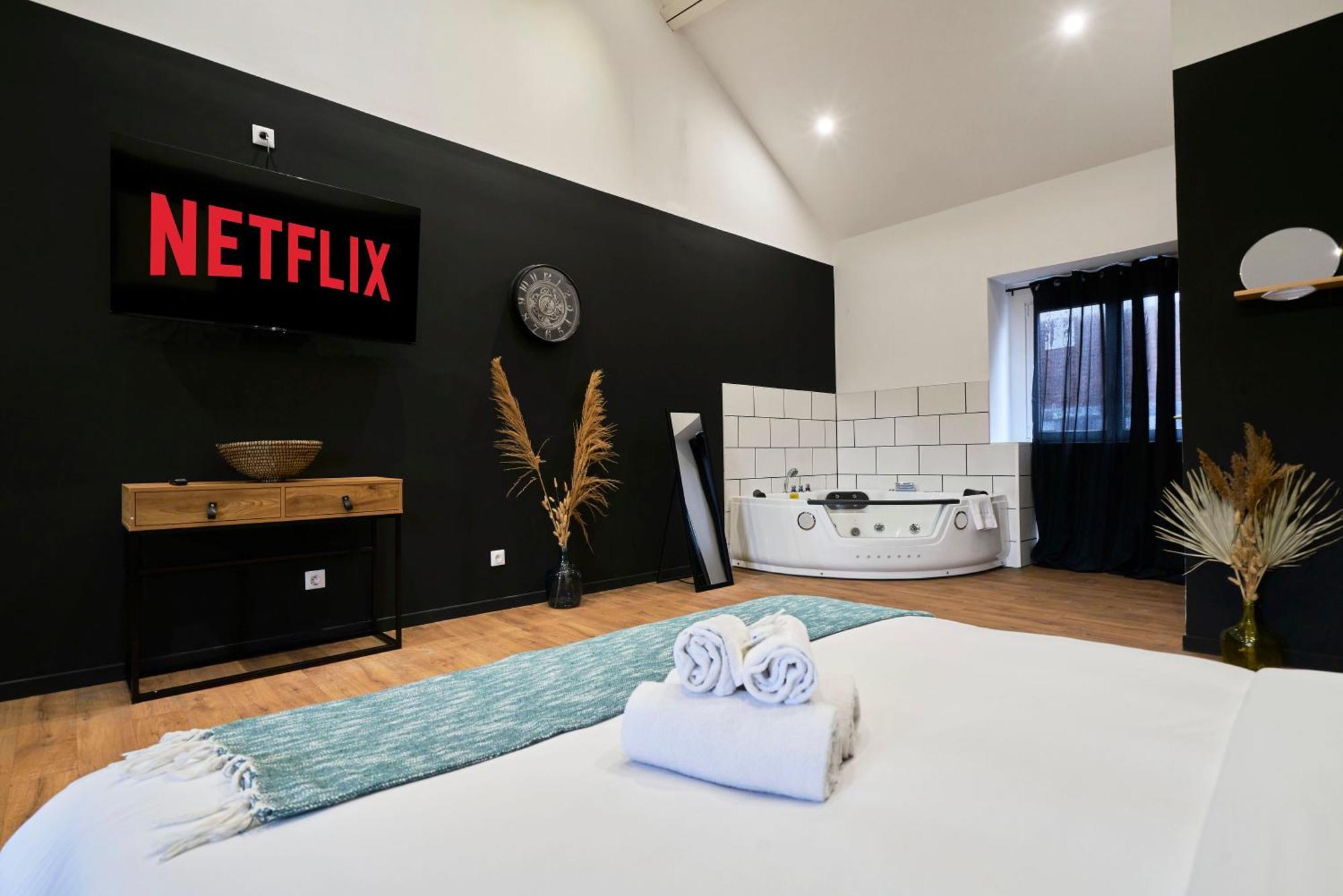 شقة Ng Prestige - Lille L Roubaix Trichon - Balneo - Netflix - Wifi المظهر الخارجي الصورة