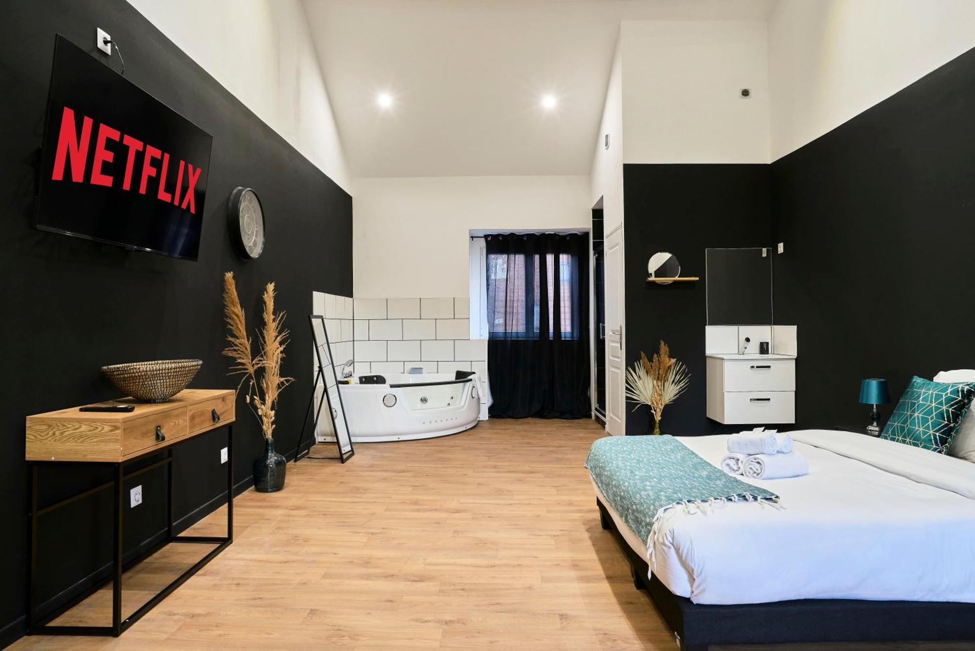 شقة Ng Prestige - Lille L Roubaix Trichon - Balneo - Netflix - Wifi المظهر الخارجي الصورة